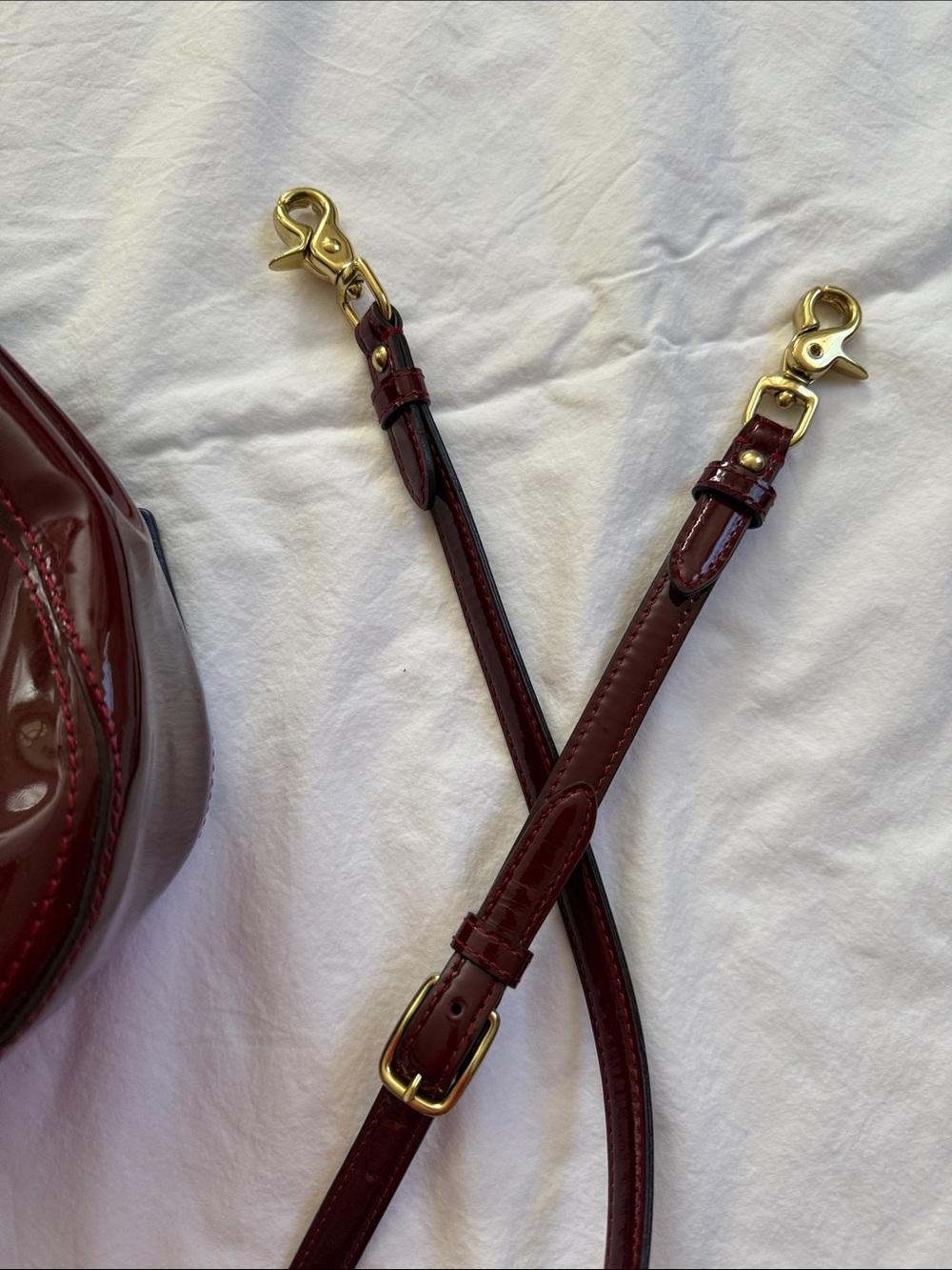 Coach Willis Top Handle Handbag in Crimson Red Patent Leather - Picture 10 of 15